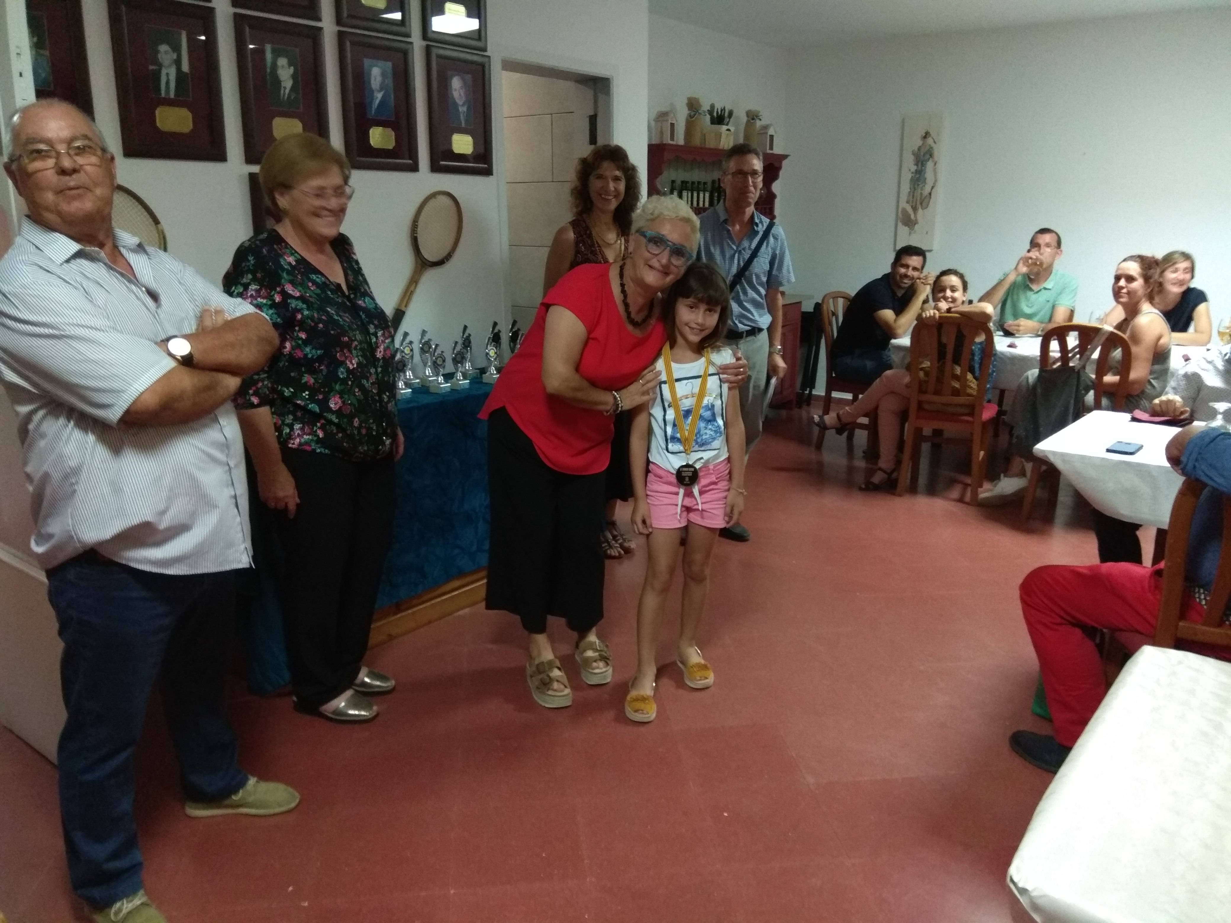 finalista con.ben fem.jpg